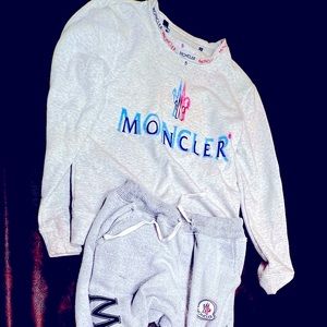 UNISEX MONCLER GREY SWEATER